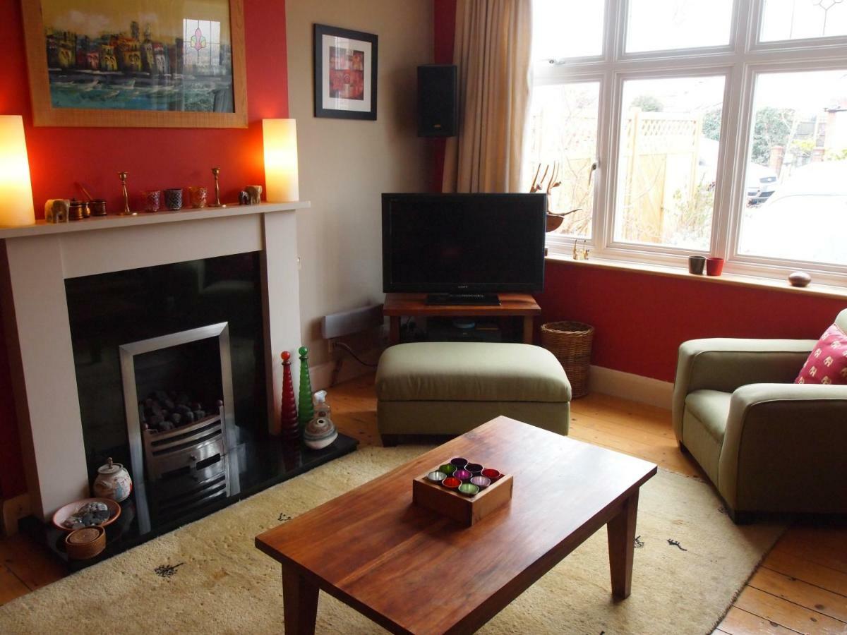Friendly Home In South London Morden Esterno foto